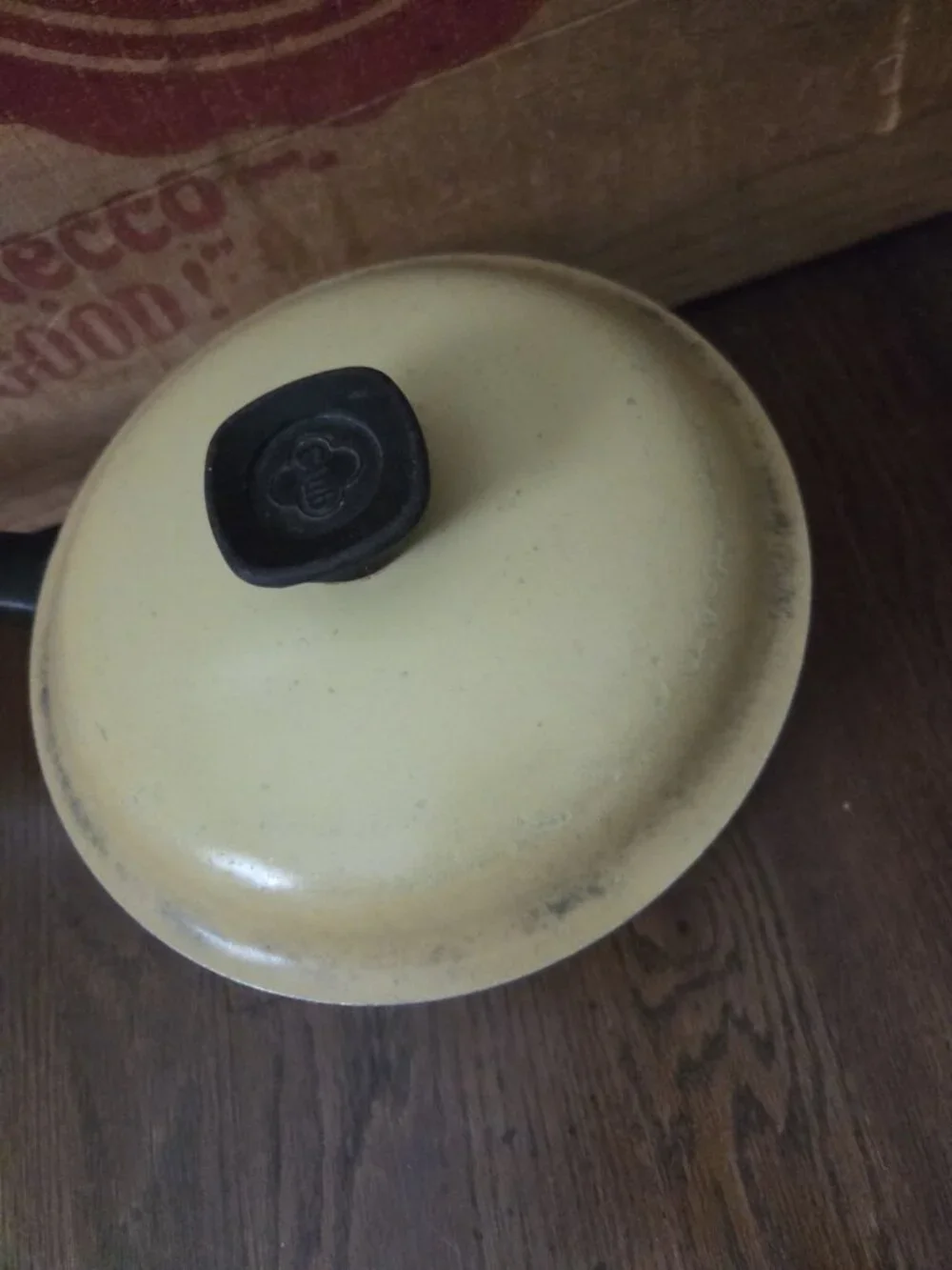 Club Vintage Aluminum Harvest Gold Yellow Pot Pan Lid 2 Qt